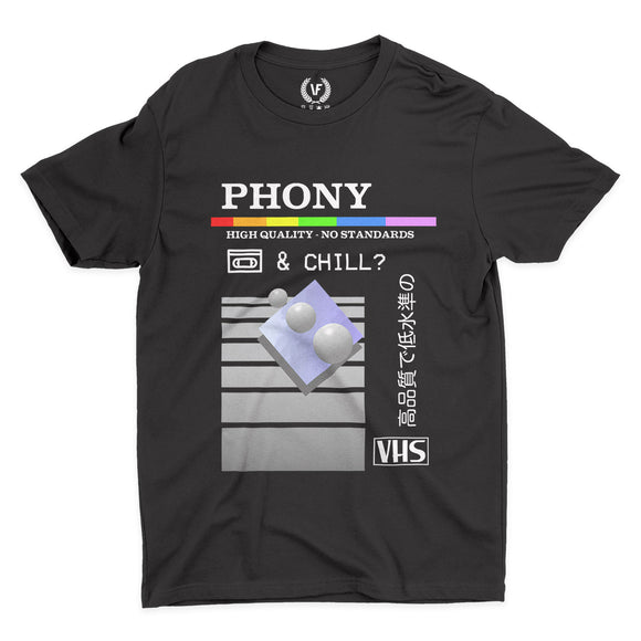 VHS AND CHILL : T-Shirt